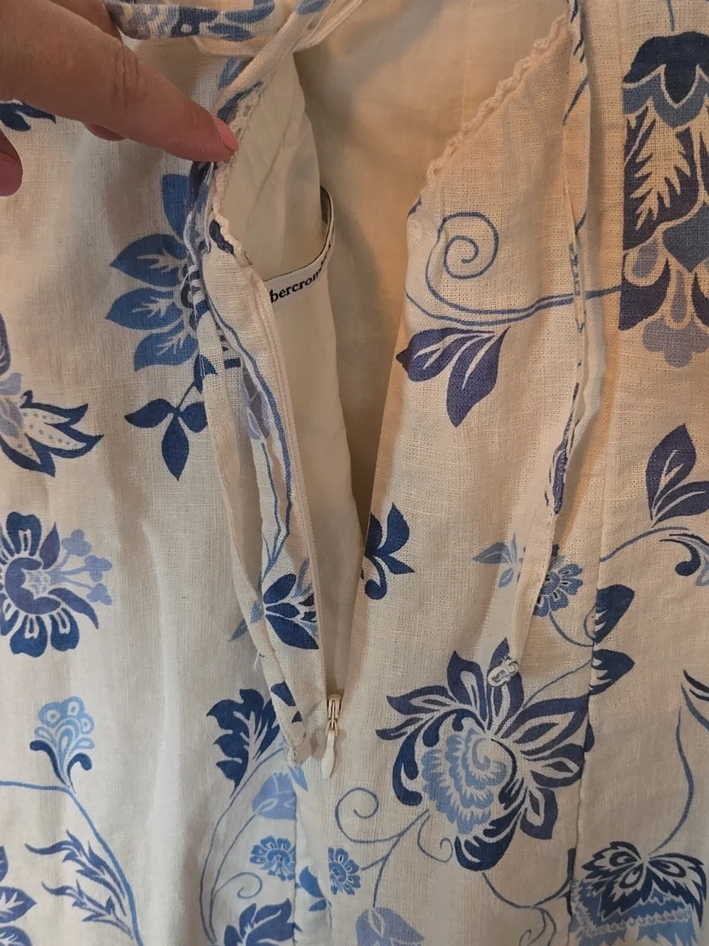 Abercrombie & Fitch | Cream And Blue Floral Linen Blend Mini Dress Size XS - Picture 6 of 10